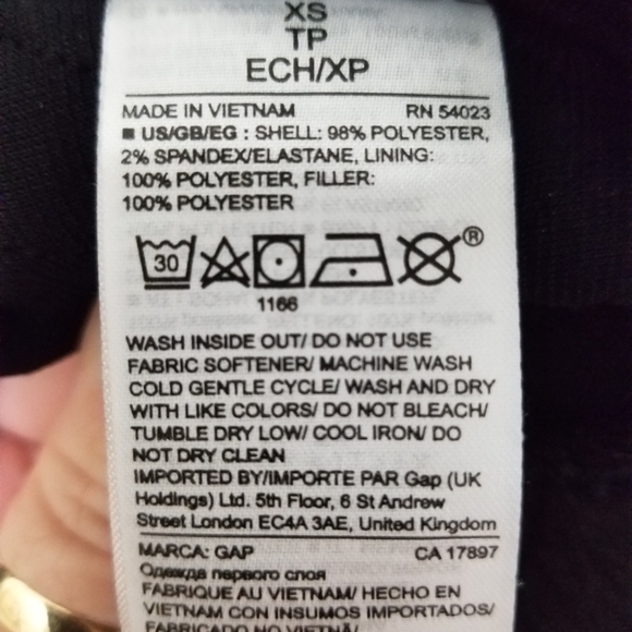 GAP FIT black jacquard quilted long sleeve full zipper jacket - Picture 12 of 12